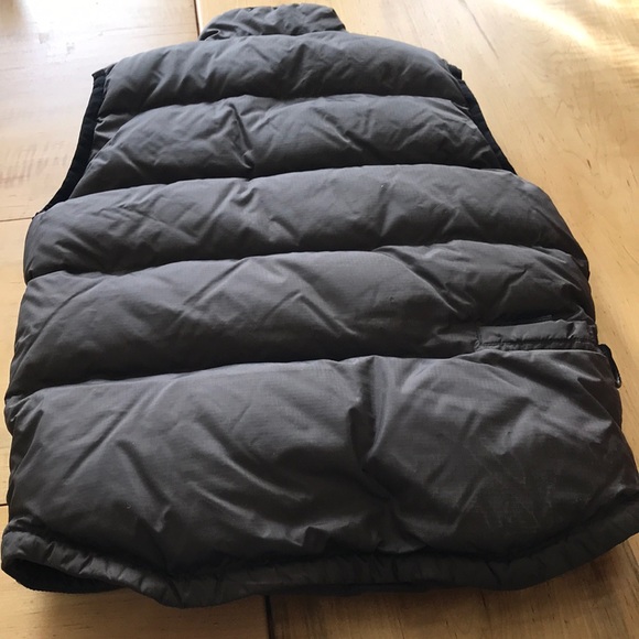 Kid’s puffy Gap vest - Picture 2 of 5
